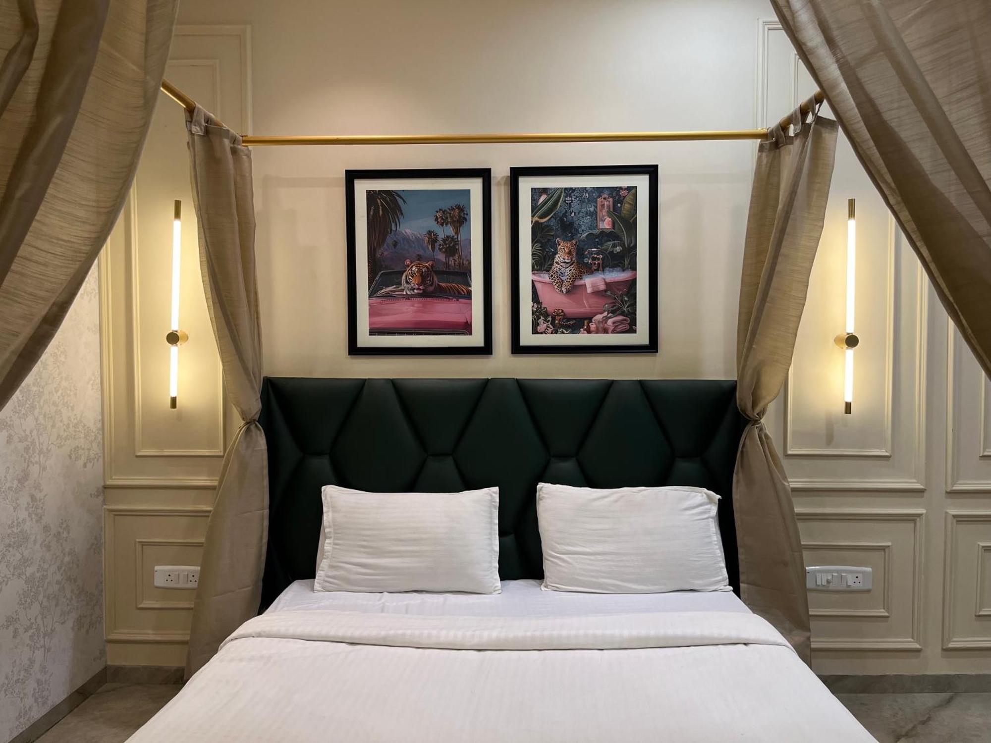 Hotel Soho House By Jayshrea à Chandrapur Extérieur photo